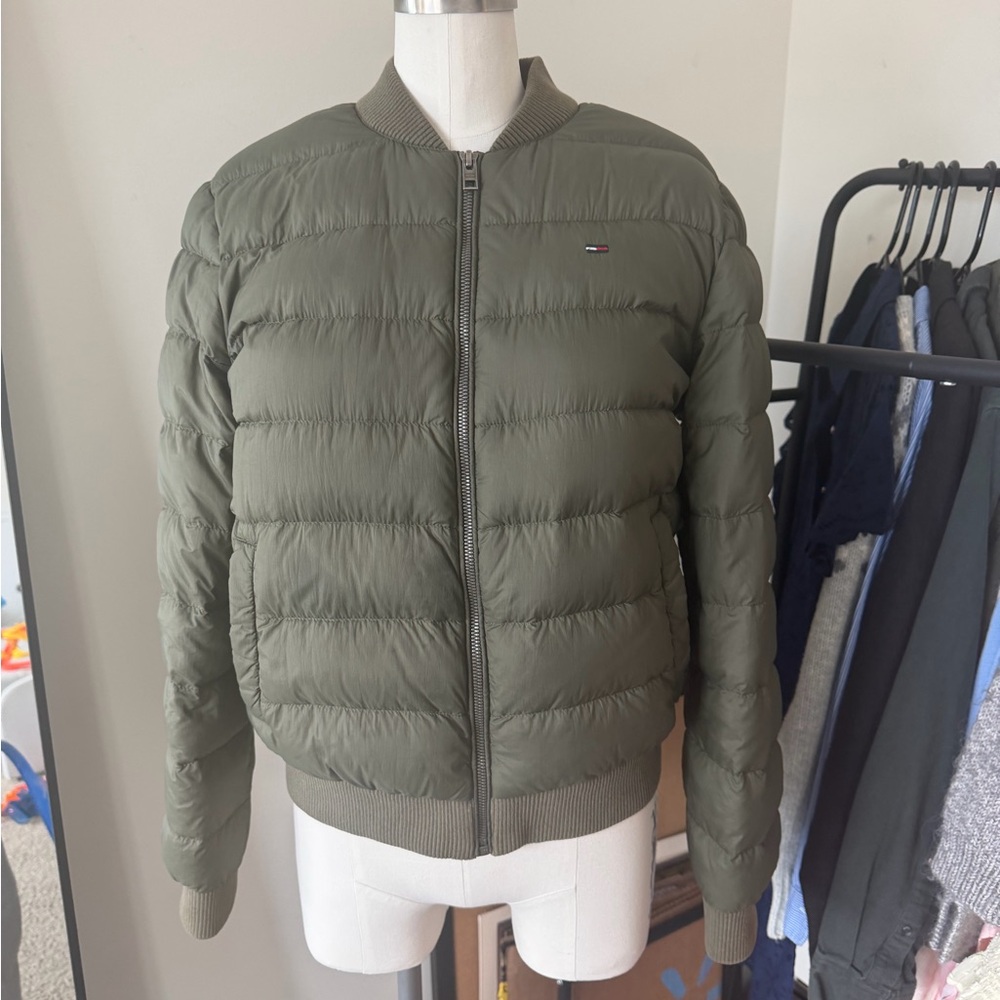 Tommy Hilfiger Olive Green Puffer Jacket - Picture 1 of 9